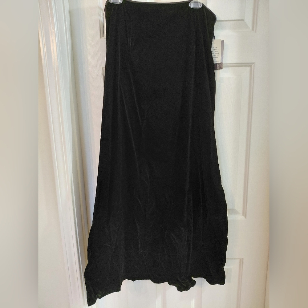 Scott McClintock Black Velvet Skirt